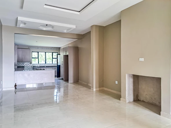 3 Bedroom Flat & Apartment