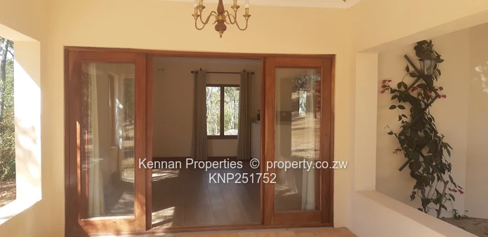 2 Bedroom Cottage In Helensvale (Sole Mandate)