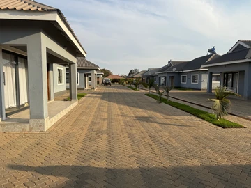 3 Bedroom Garden Flat