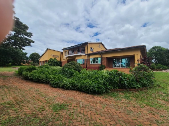 8 Bedroom House