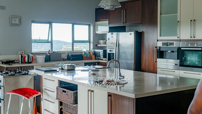 Glen Lorne Folyjon House For Sale 