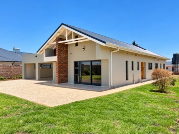 4 Bedroom House
