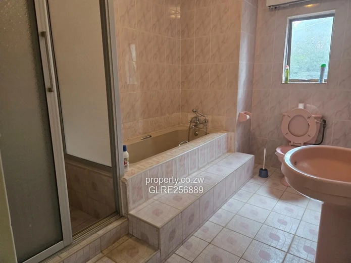 Borrowdale 7-Bed Family Home Opp Brook — Pool, Tennis & Garden