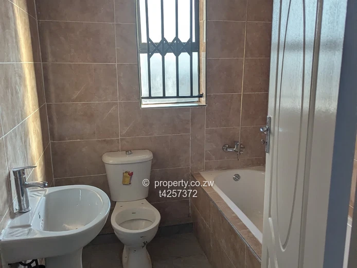 Malborough 3 bedroom apartment for sale 