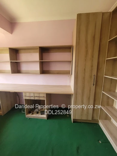 Goodhope 5-Bed Home with Pool & Spacious Grounds
