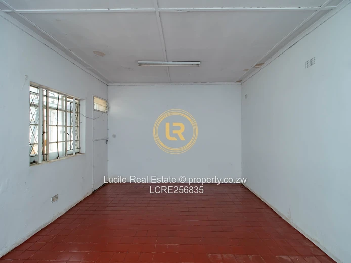 Prime Commercial Space To Let – Strathaven Shopping Centre, Harare