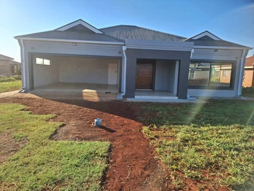 Luxurious 4-Bedroom Home for Sale in Mount Pleasant Heights with Borehole