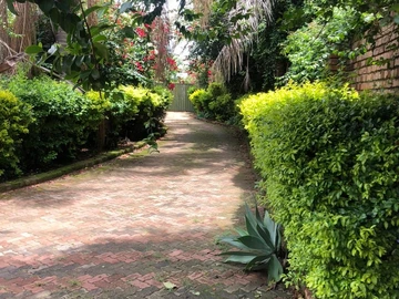 Farm & Agricultural Land