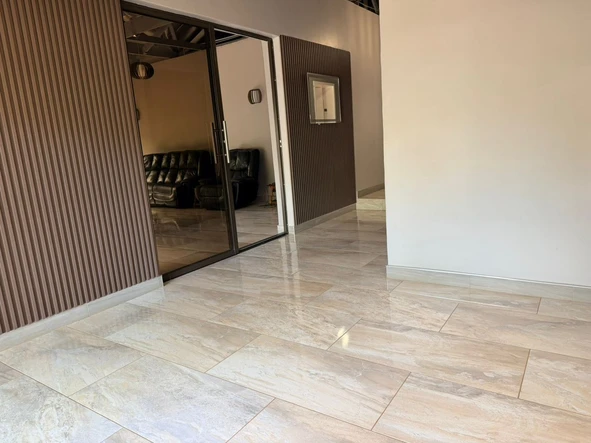6 Bedroom House