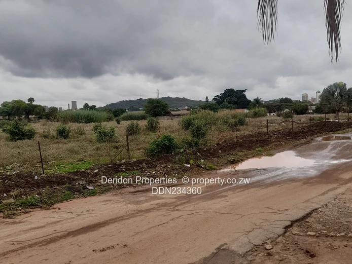 Prime land suitable for commercial use or Flats and Apartments 