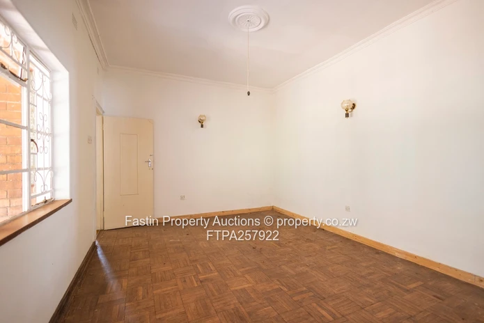 Prime Property for redevelopment - ONLINE AUCTION