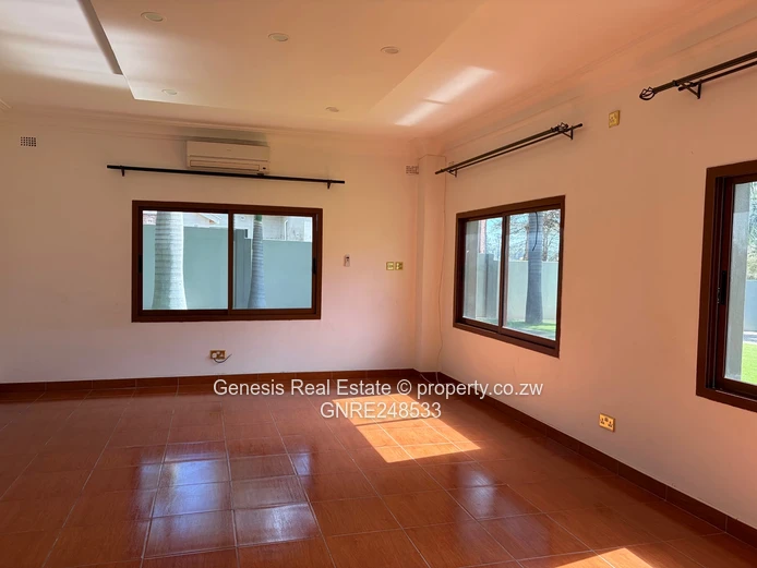 Palatial double story for sale in Gletwin