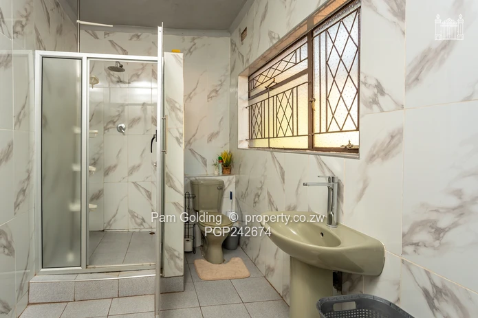 Charming 3 Bedroom Family Home in Serene Setting