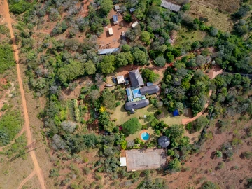 5 Bedroom House