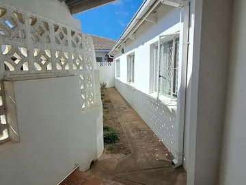 4 Bedroom Cottage
