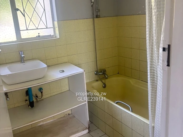 "Spacious 5-bedroom double lock-up house To Let