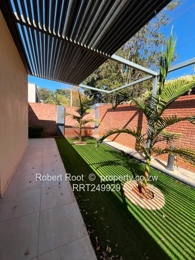 Modern 3 bed Cluster in Mount Pleasant