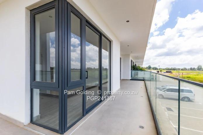 Ready to Move in Apartment in Great Location (Sole Mandate)