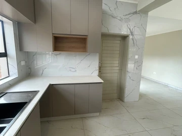 3 Bedroom Flat & Apartment