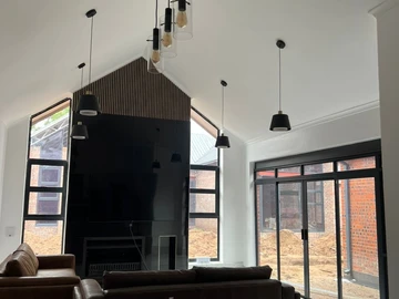 3 Bedroom Flat & Apartment