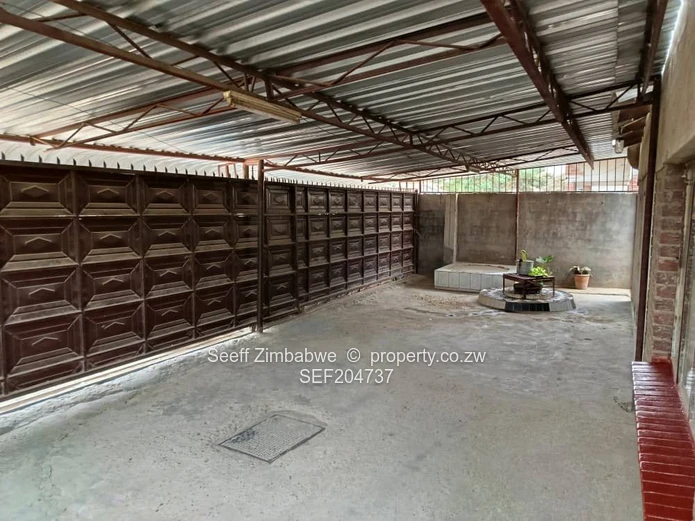 5-Bed Zengeza Home on 275 m² with Borehole & Carport (Sole Mandate)