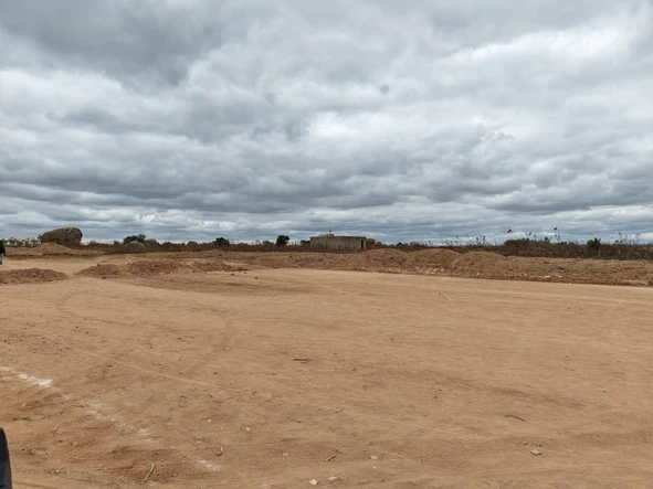 Commercial & Industrial Land