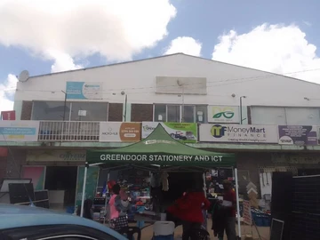 Mixed use Upmarket Commercial building/Mall in Makoni ,Seke Chitungwiza has spaces/rooms available 
