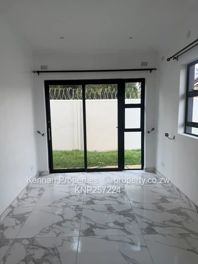 Newly Built 3 Bed Apartment Available to Let