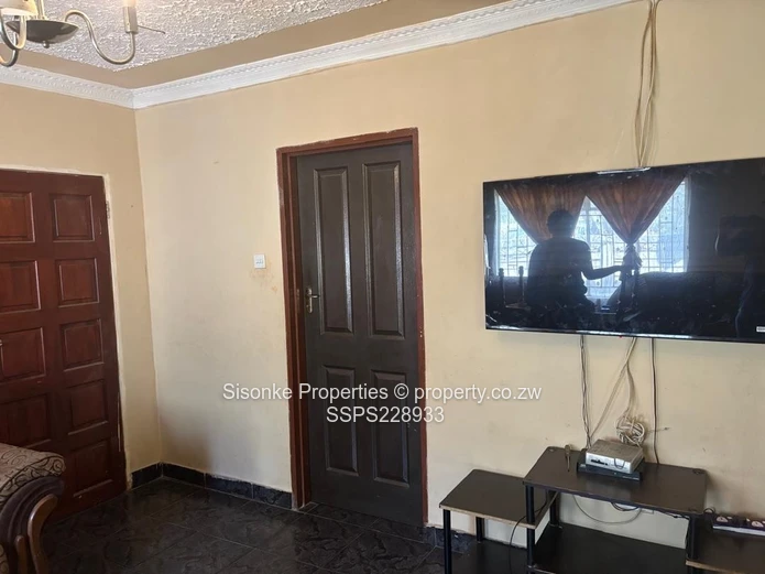 A family house for sale in Chitungwiza Unit C