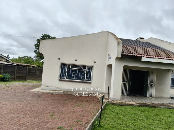 Bluffhill 5 Bed House for Rent