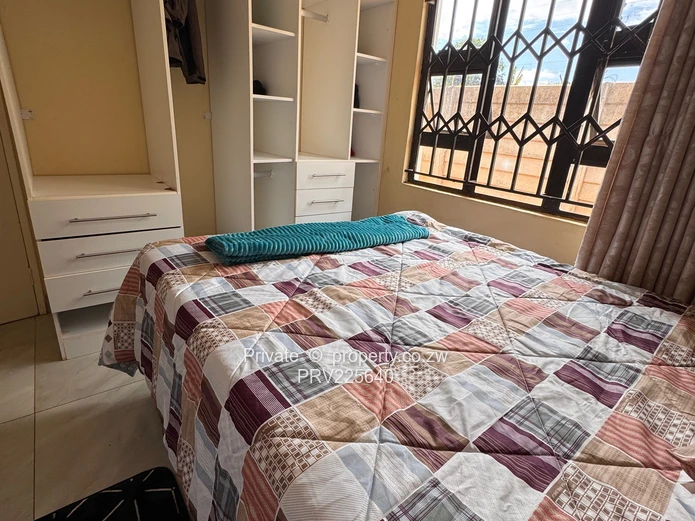 Neat fully furnished 4 bedroomed cottage to rent in Pomona (Sole Mandate)