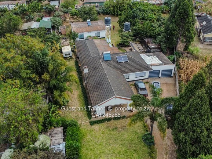 6-Bedroom House For Sale In Old Marlborough