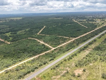 Farm & Agricultural Land