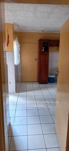 Borrowdale West: 4-Bed Home with Driveway & Garden