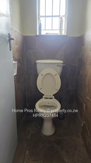 To Let -  Spacious Property In Hatfield Available Immediately (Sole Mandate)