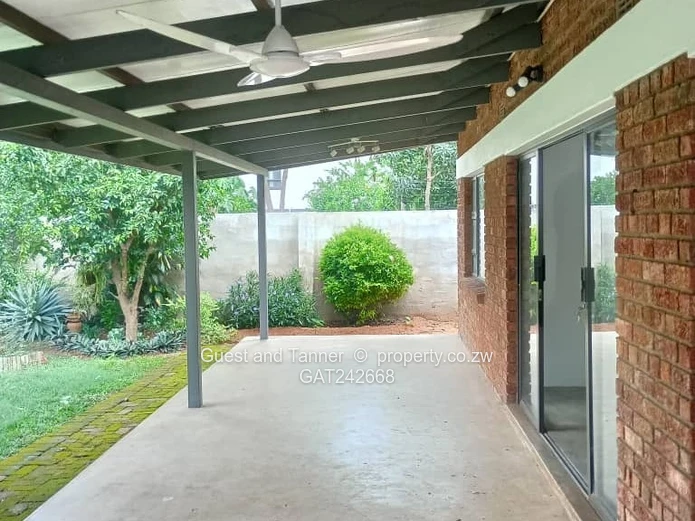 Beautiful Dual-Residence Property on 1,400sqm