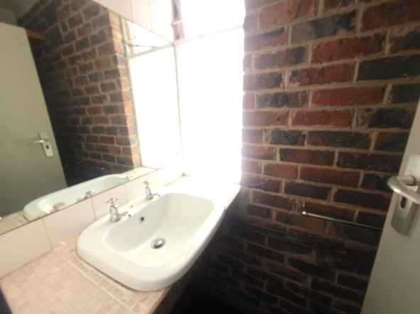 2 Bedroom Garden Flat