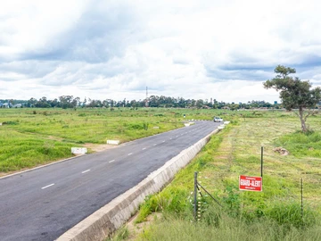 Commercial & Industrial Land