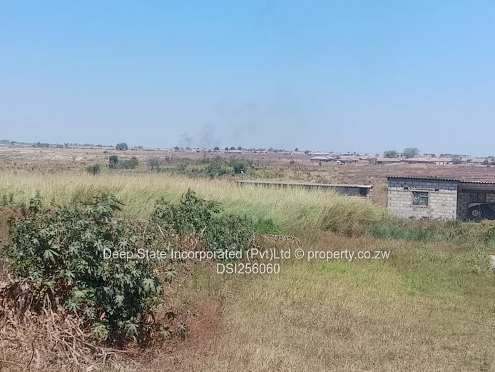 Ruwa industrial/commercial stand for sale  (Sole Mandate)