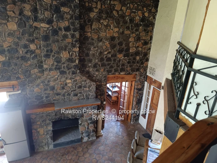 Greystone Park Rustic 3-Bed Stone Home with View & Borehole 