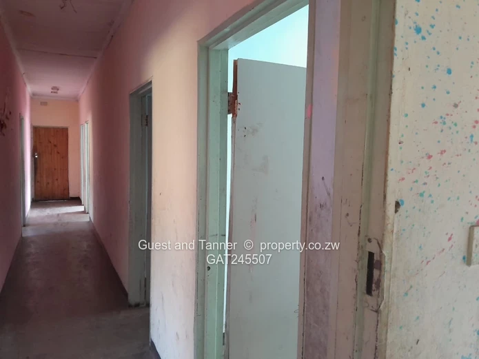 Spacious Warehouse and Workshop - Chinhoyi