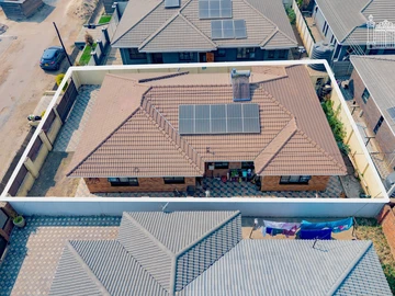 5 Bedroom House