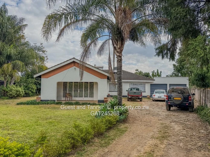  6-Bedroom House For Sale In Old Marlborough