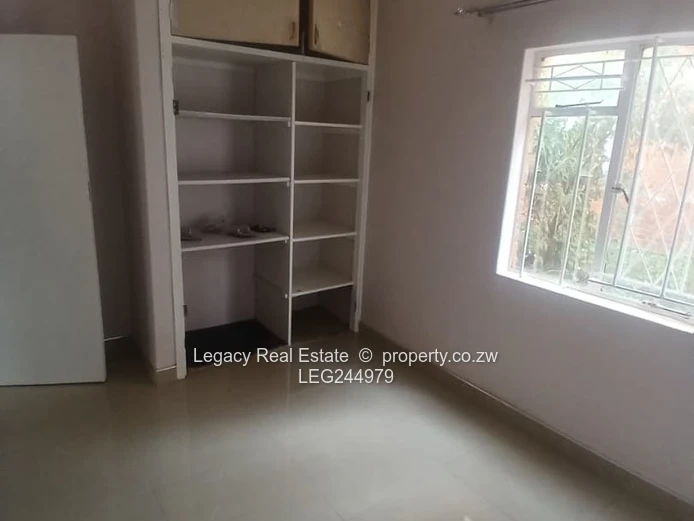 Neat 2 Bedroom Flat To Let In Willowvale, Highfield (Sole Mandate)