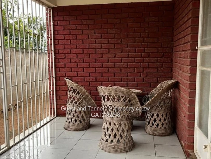 Spacious 5-Bedroom House for Sale in Pumula South – Secure & Modern Living