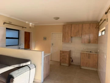 2 Bedroom Garden Flat