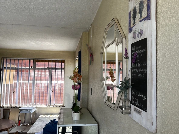 3 Bedroom Flat & Apartment