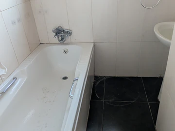 2 Bedroom Garden Flat