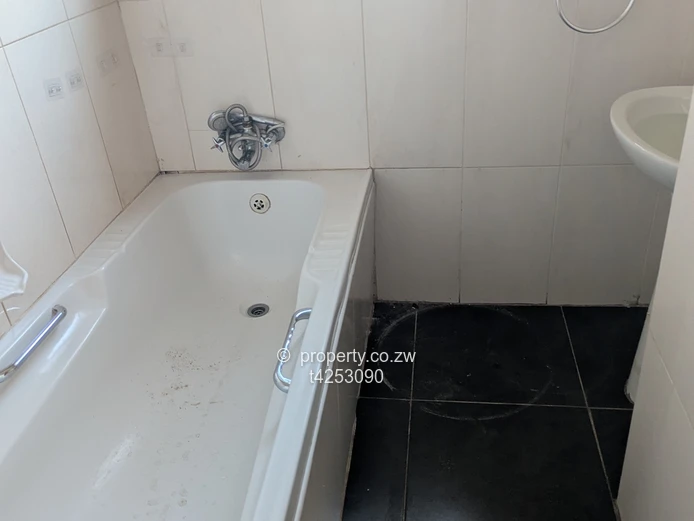 Madokero Estate 2 bedroom garden flat to rent  (Sole Mandate)