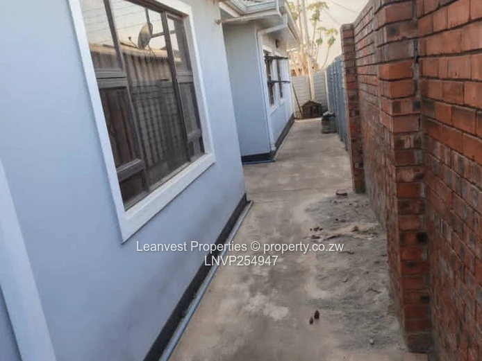 Modern House for sale in Budiriro